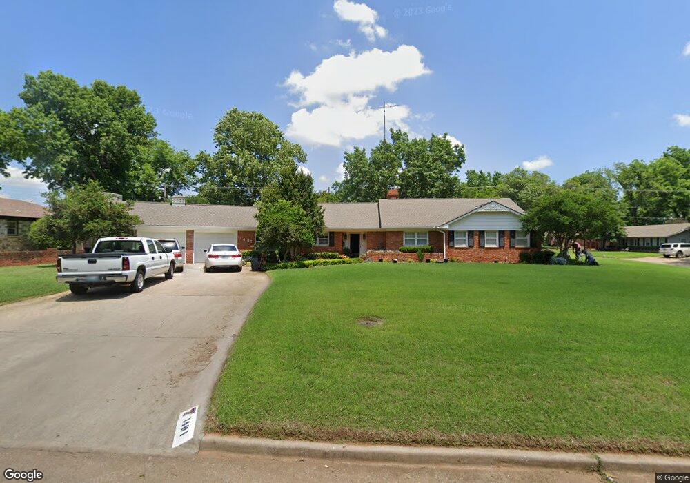 1401 Mimosa Ave, Duncan, OK 73533 - photo 1