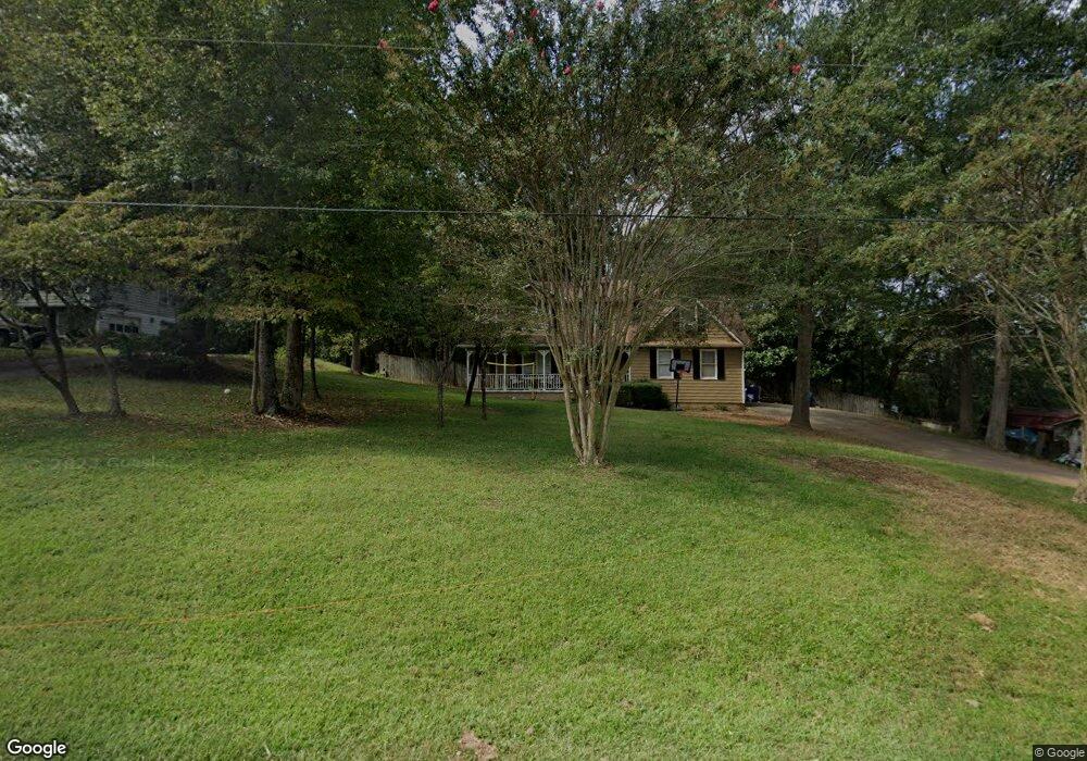 862 Georgetown Dr, Winder, GA 30680 - photo 1