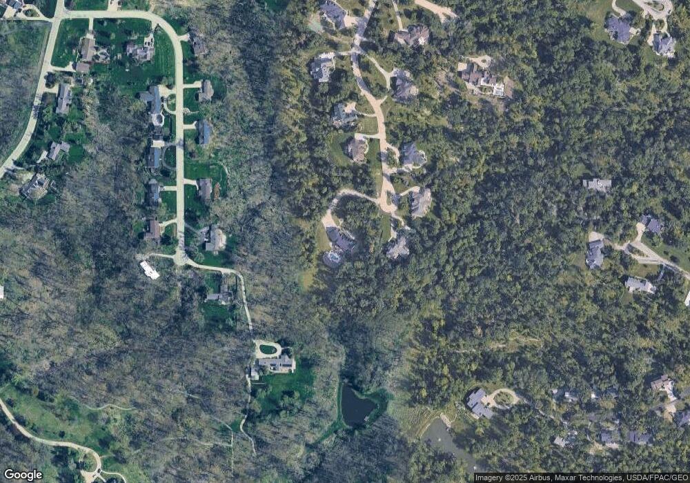 2502 Wagon Trail Rd, Cedar Rapids, IA 52403 - photo 1