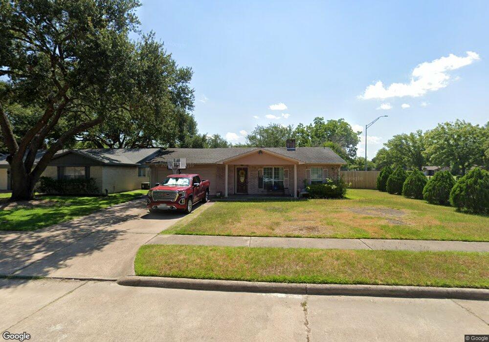 9002 Winding River Dr, Houston, TX 77088 - photo 1