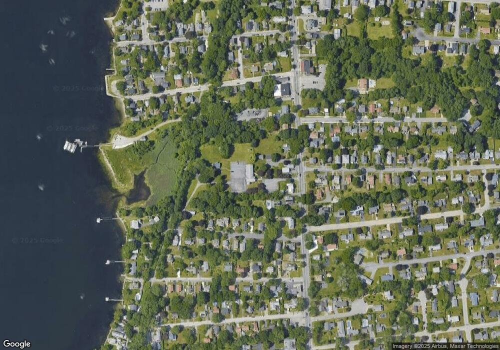 895 Main St unit 3, Warren, RI 02885 - photo 1