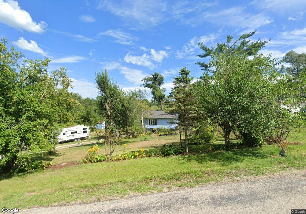 6221 Highview Dr SE, Cedar Rapids, IA 52403 - photo 1