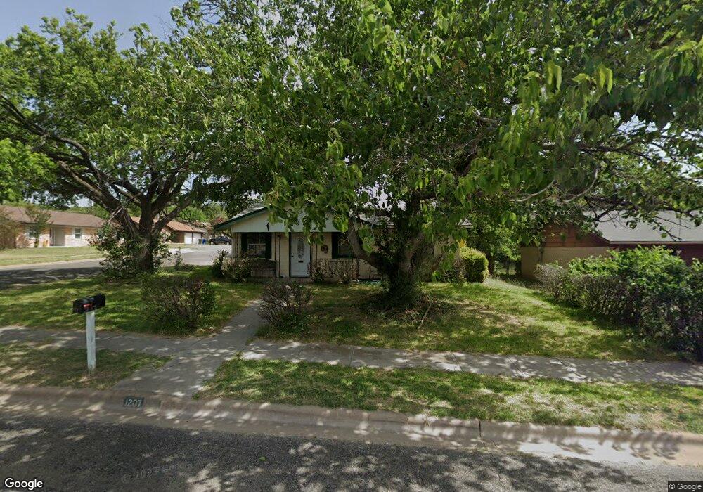 1207 Hughes Ave, Copperas Cove, TX 76522 - photo 1