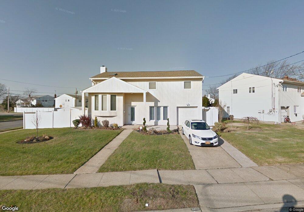 3484 Carey Ln, Baldwin, NY 11510 - photo 1