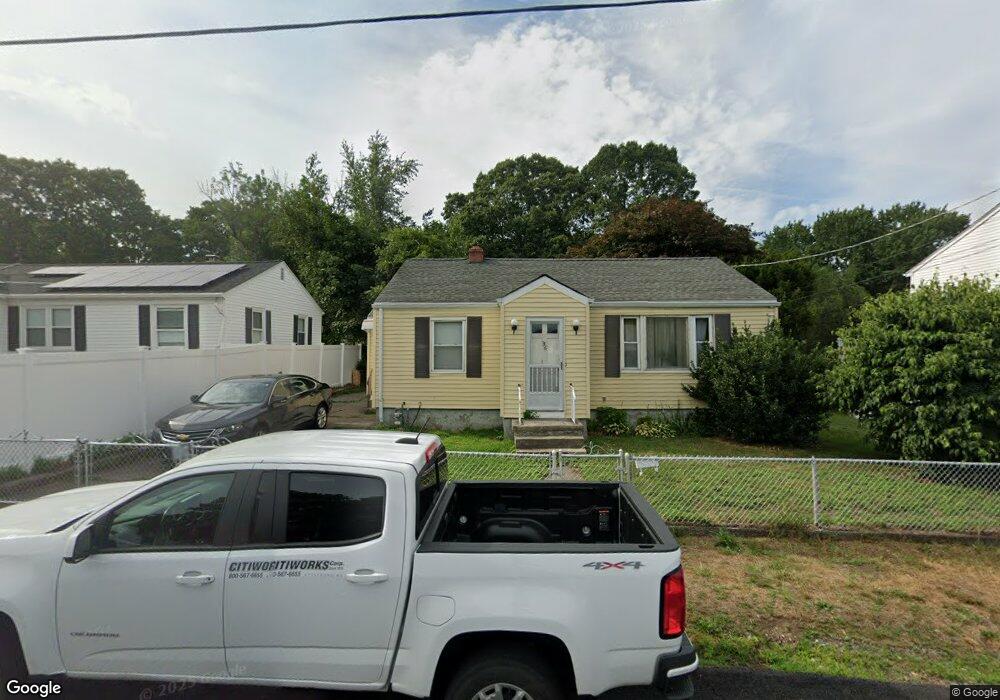 136 Clark St, Cumberland, RI 02864 - photo 1