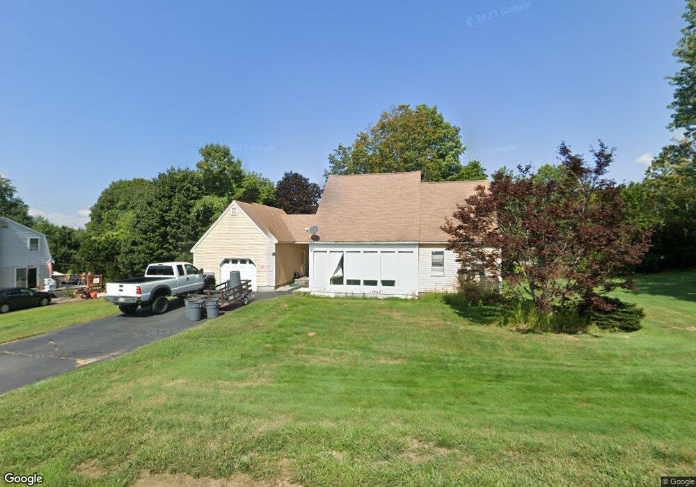 2 Donna Dr, Pembroke, NH 03275 - photo 1