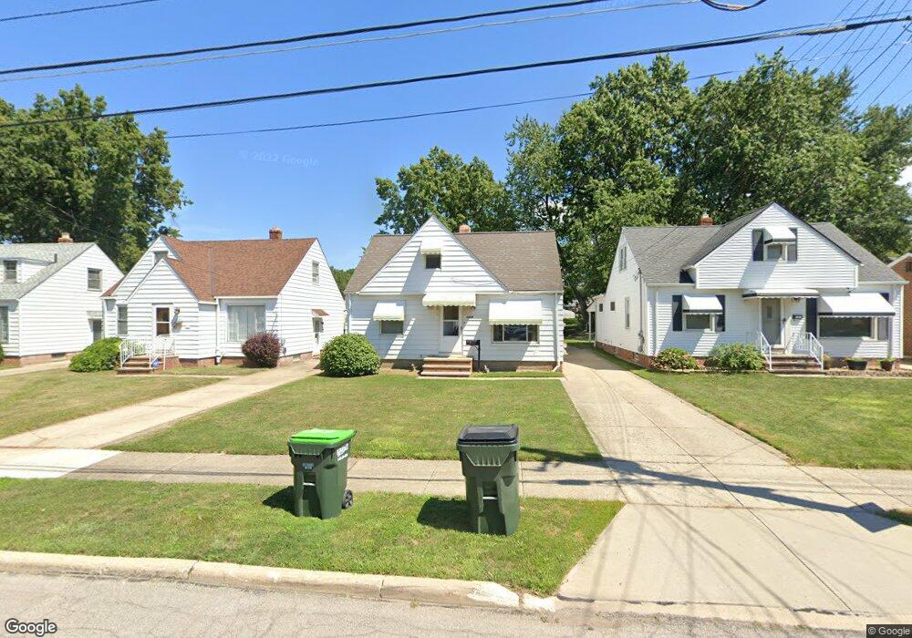 1809 E 294th St, Wickliffe, OH 44092 - photo 1