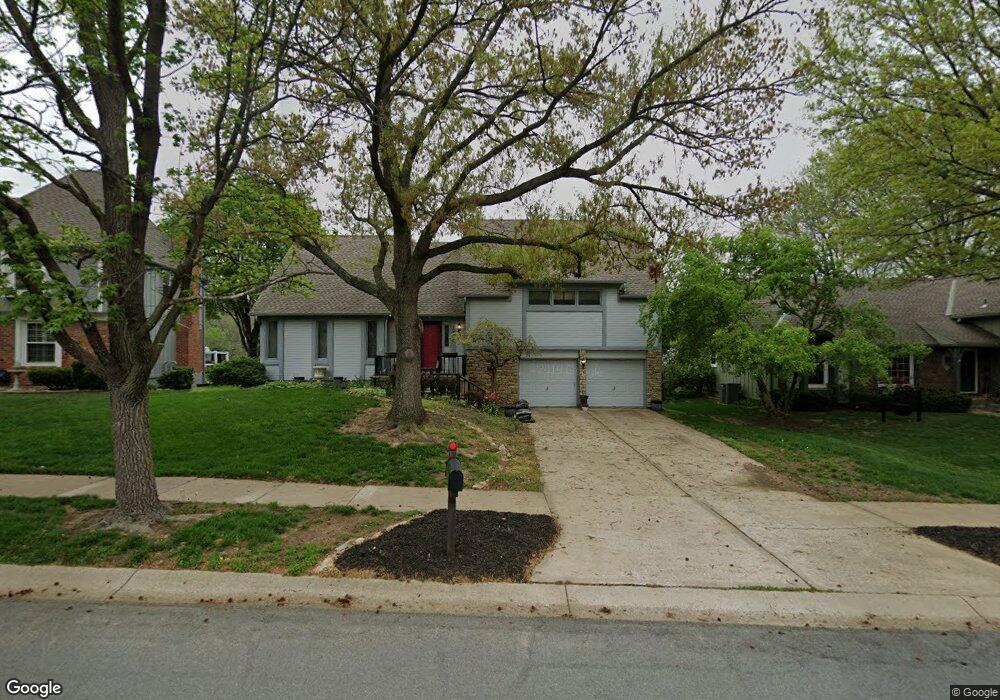 10413 Bradshaw St, Lenexa, KS 66215 - photo 1
