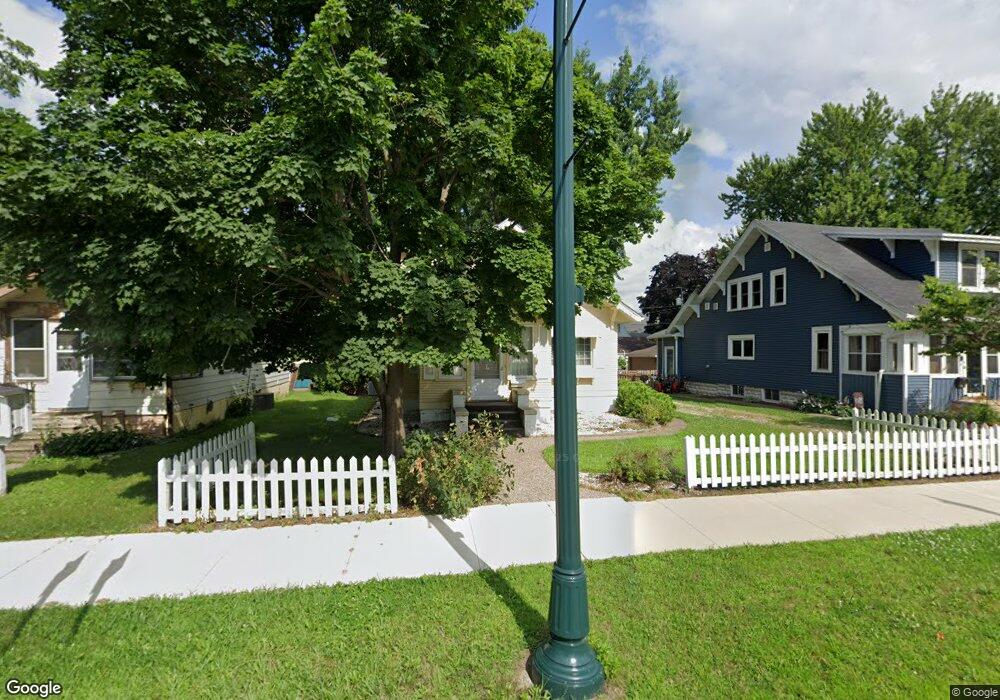 812 Bridge Ave, Albert Lea, MN 56007 - photo 1