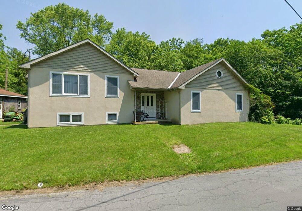 638 English Rd, Bath, PA 18014 - photo 1