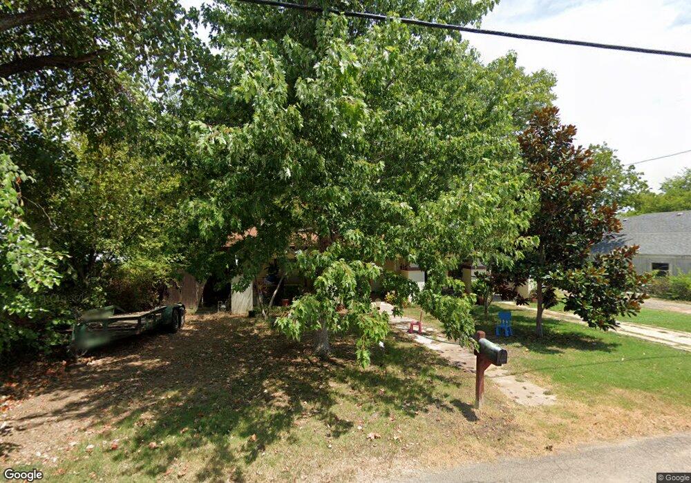 408 W Oak St, Decatur, TX 76234 - photo 1