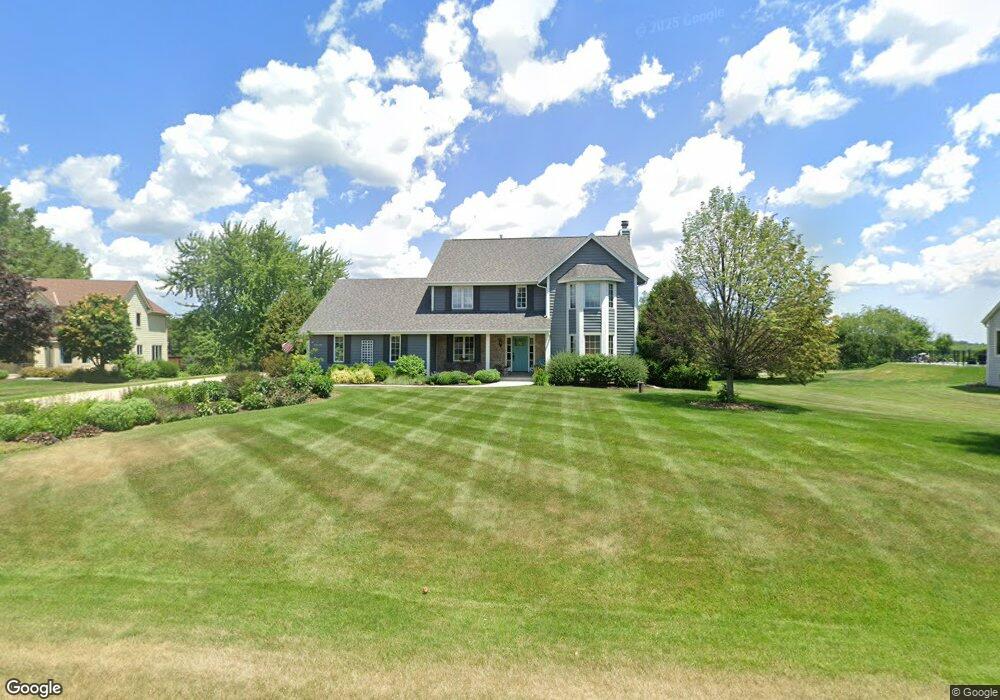 W278N5522 Hanover Hill Rd, Sussex, WI 53089 - photo 1