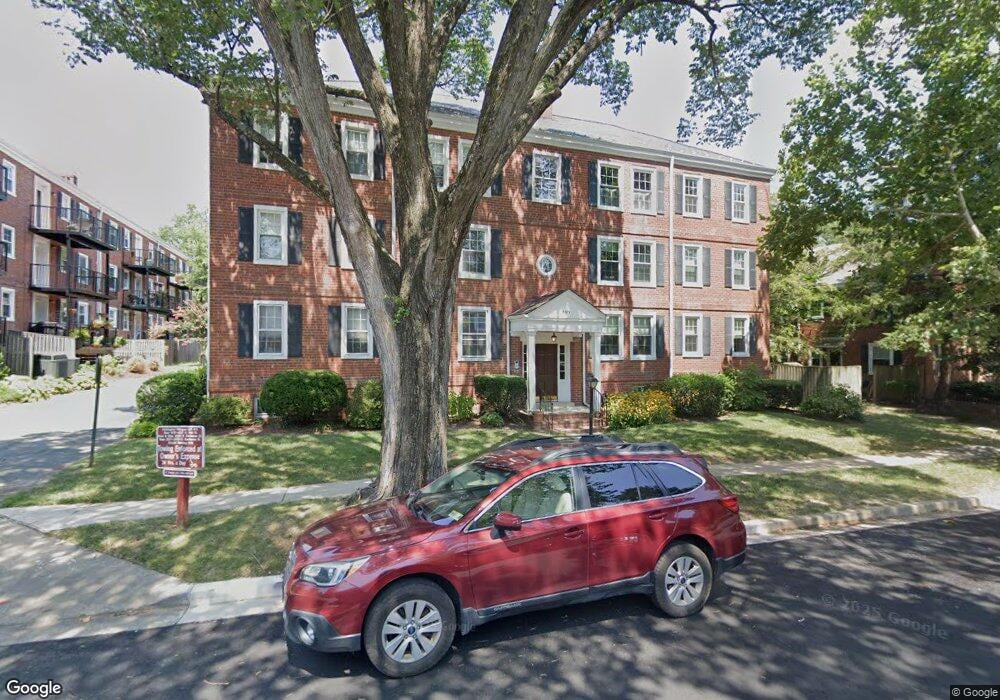 3079 S Buchanan St unit A1, Arlington, VA 22206 - photo 1