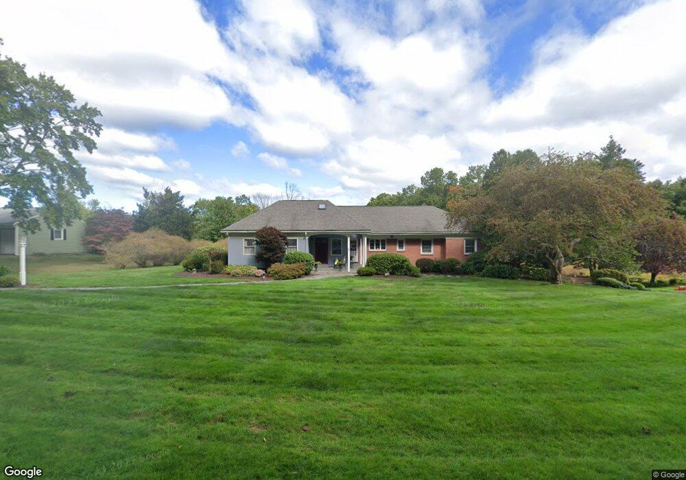 8 Meadow Ln, South Hadley, MA 01075 - photo 1