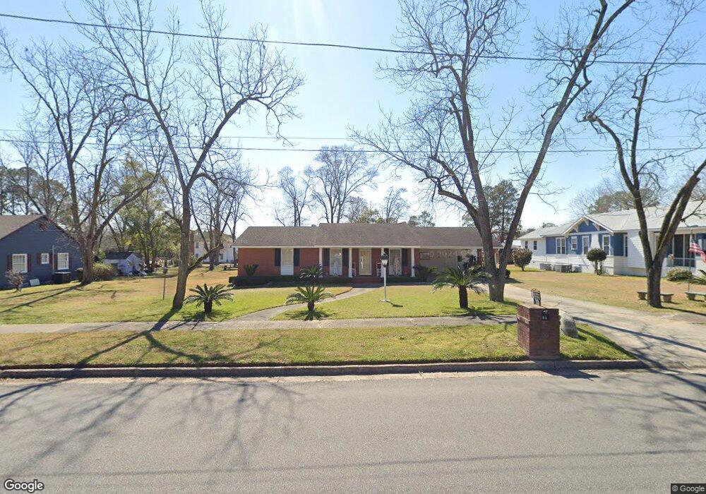 157 W Graham St, Mc Rae, GA 31055 - photo 1