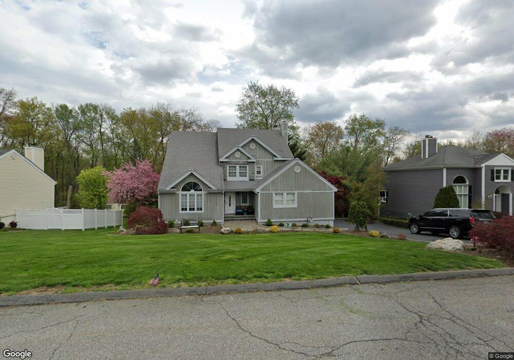 2906 Farm Walk Rd, Yorktown Heights, NY 10598 - photo 1