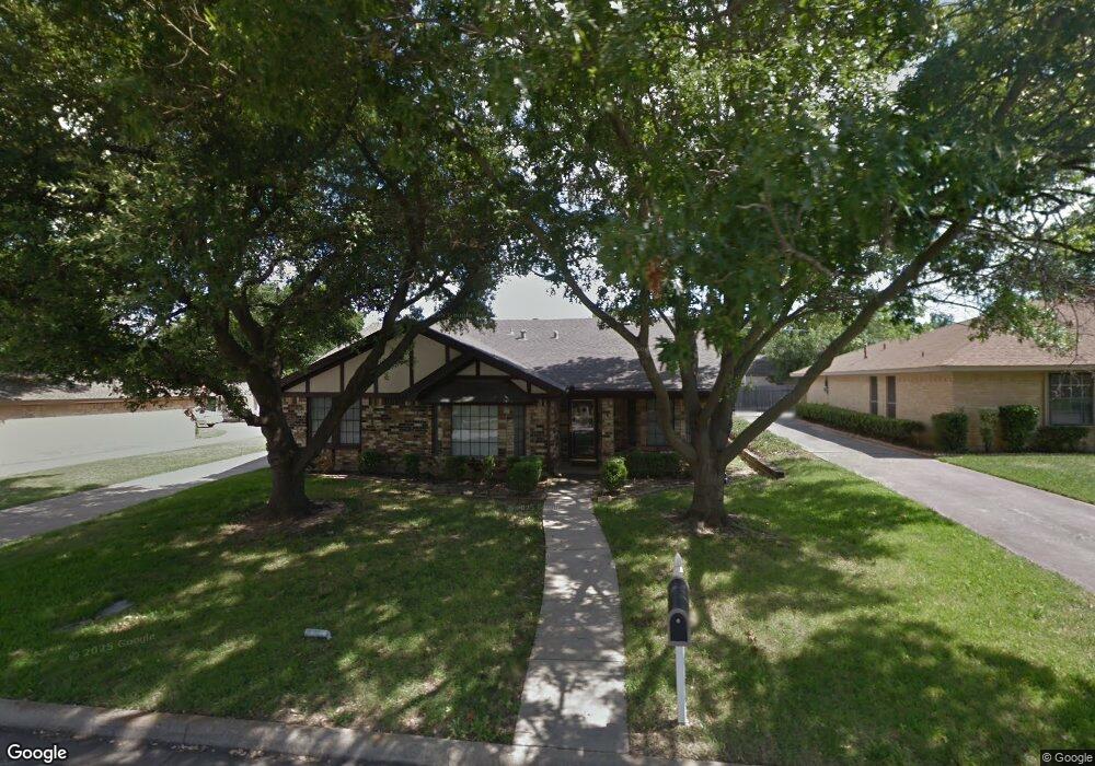 317 W Louella Dr, Hurst, TX 76054 - photo 1