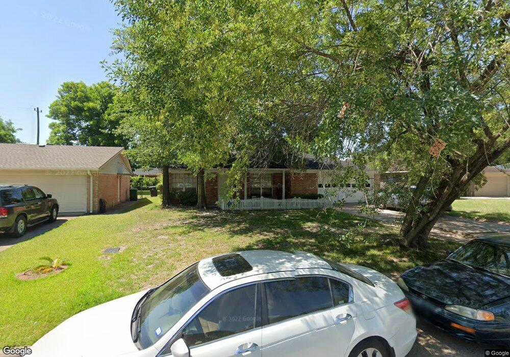 903 Helms Rd, Houston, TX 77088 - photo 1