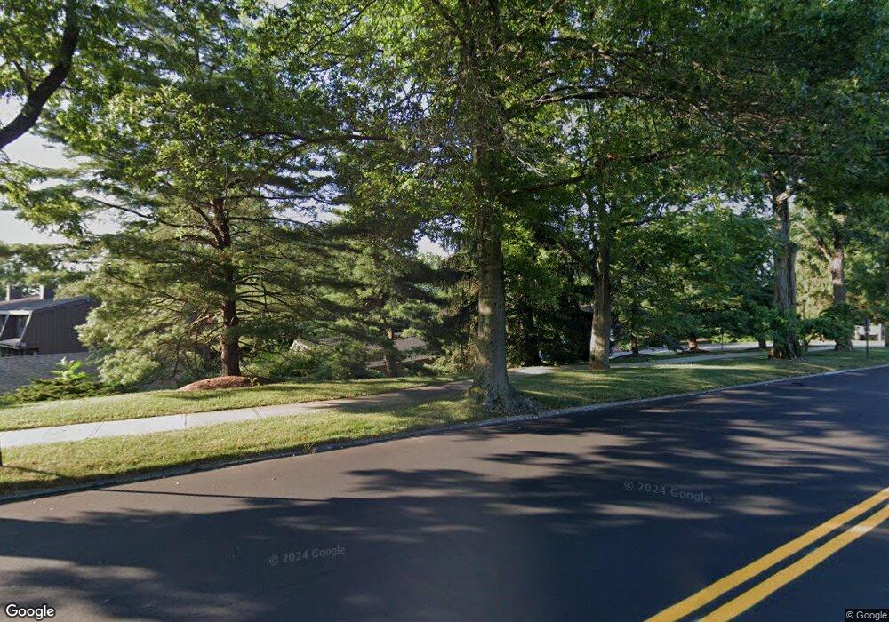 141 Knapps Hwy, Fairfield, CT 06825 - photo 1