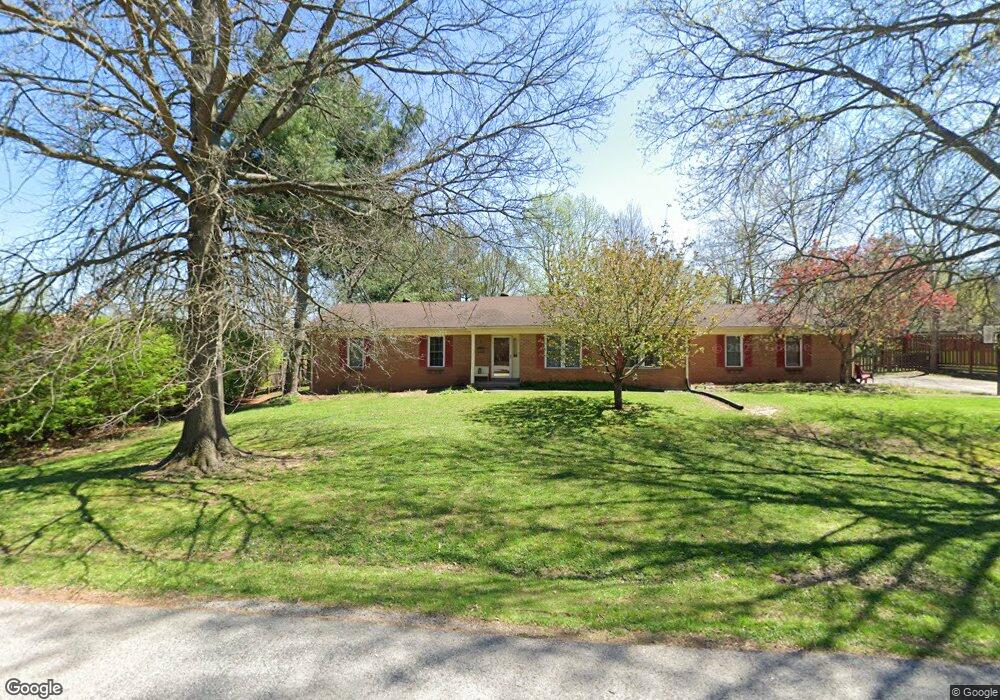 301 Manor House Ln, Frankfort, KY 40601 - photo 1