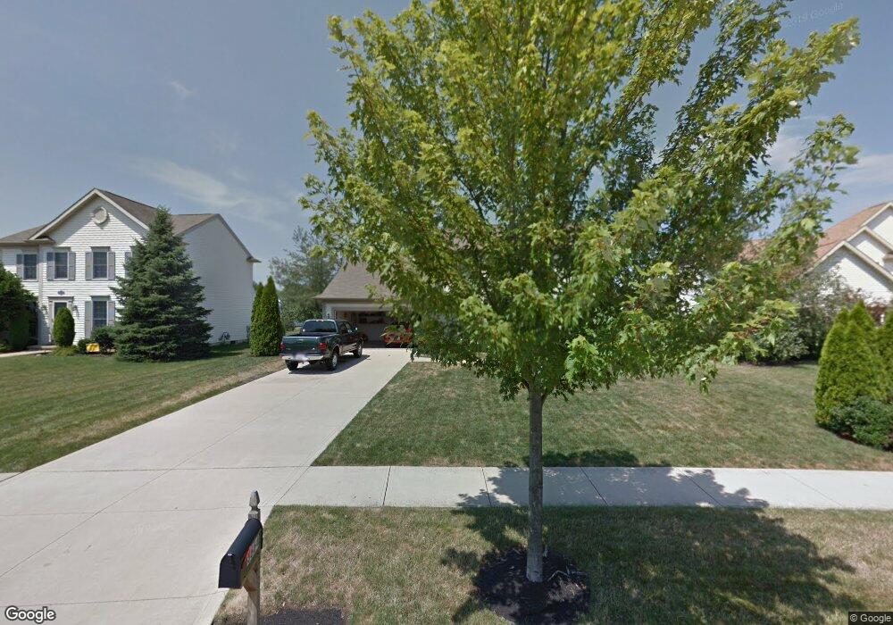 8664 Forest View Dr, Olmsted Falls, OH 44138 - photo 1