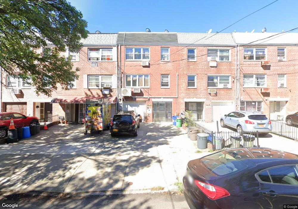 3020 70th St, East Elmhurst, NY 11370 - photo 1