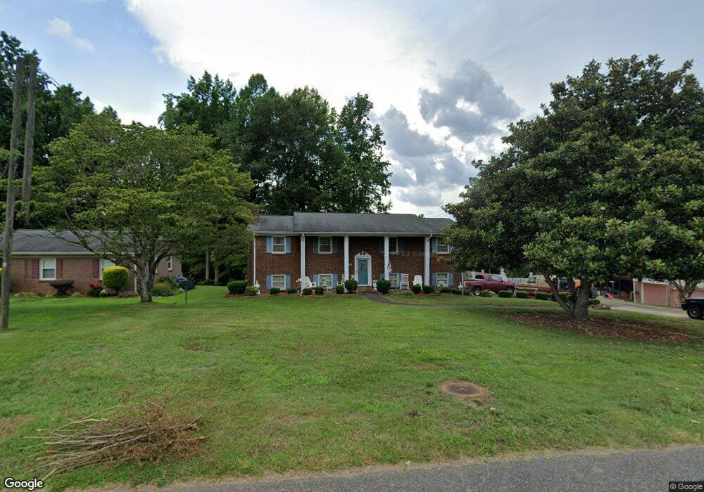 813 Waters St, Shelby, NC 28152 - photo 1