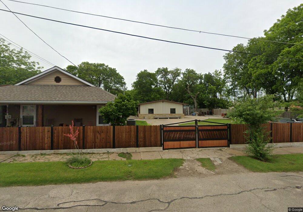 407 E Brown St, Cleburne, TX 76031 - photo 1