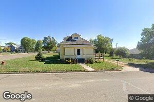 154 2nd St NW, Garrison, ND 58540