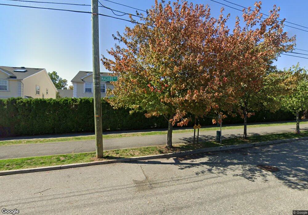 12 Foothill Ct, Staten Island, NY 10309 - photo 1