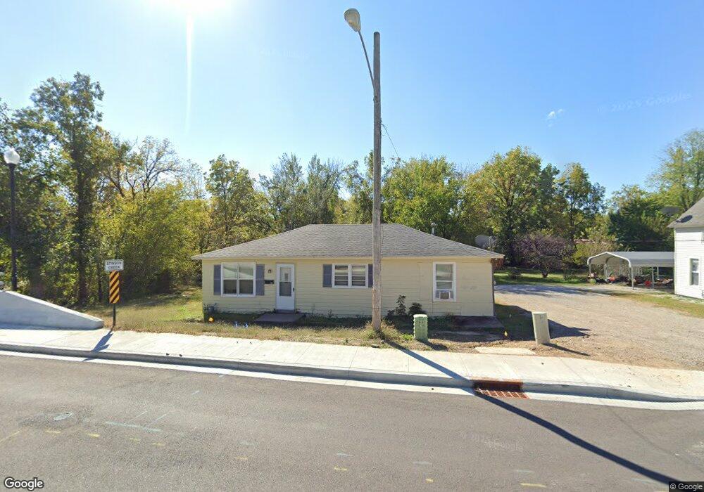 410 E 2nd St, Fulton, MO 65251 - photo 1