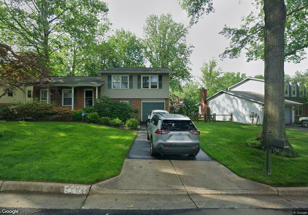 9904 Rand Dr, Burke, VA 22015 - photo 1