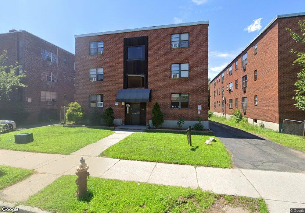 241 Laurel St unit C1, Hartford, CT 06105 - photo 1