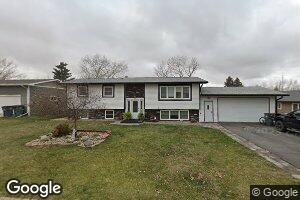 904 Crest Dr, Crosby, ND 58730