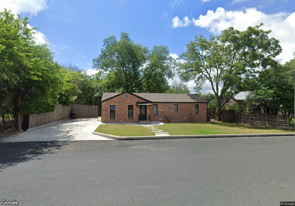 109 S Bowie St, Fredericksburg, TX 78624 - photo 1