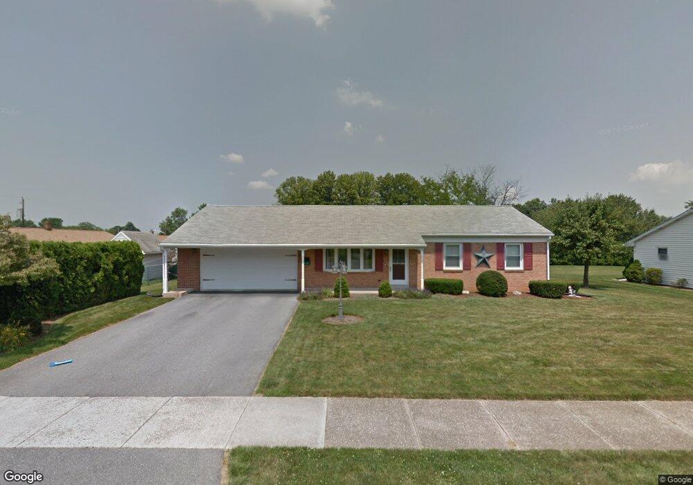 919 E Pine St, Palmyra, PA 17078 - photo 1