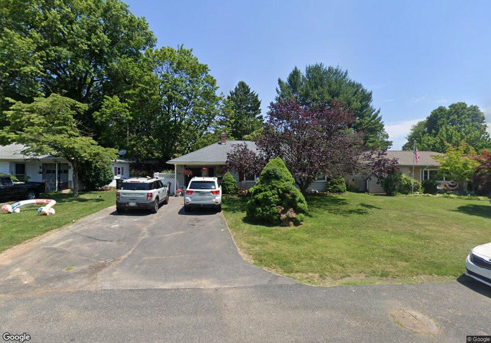 3401 Cambridge Cir, Allentown, PA 18104 - photo 1