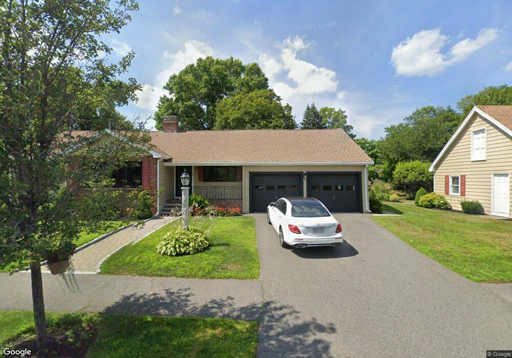 2 Hanson Rd, Danvers, MA 01923 - photo 1