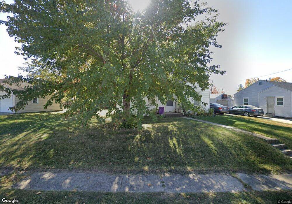 801 N 5th Ave W, Newton, IA 50208 - photo 1