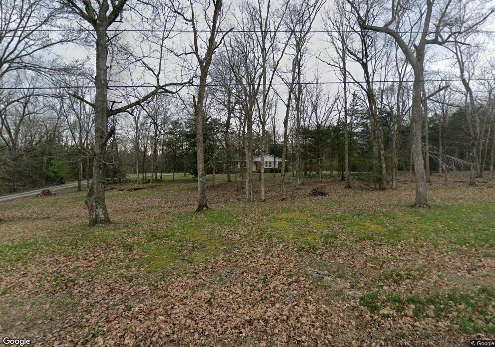 220 Kiowa Dr, Shelbyville, TN 37160 - photo 1