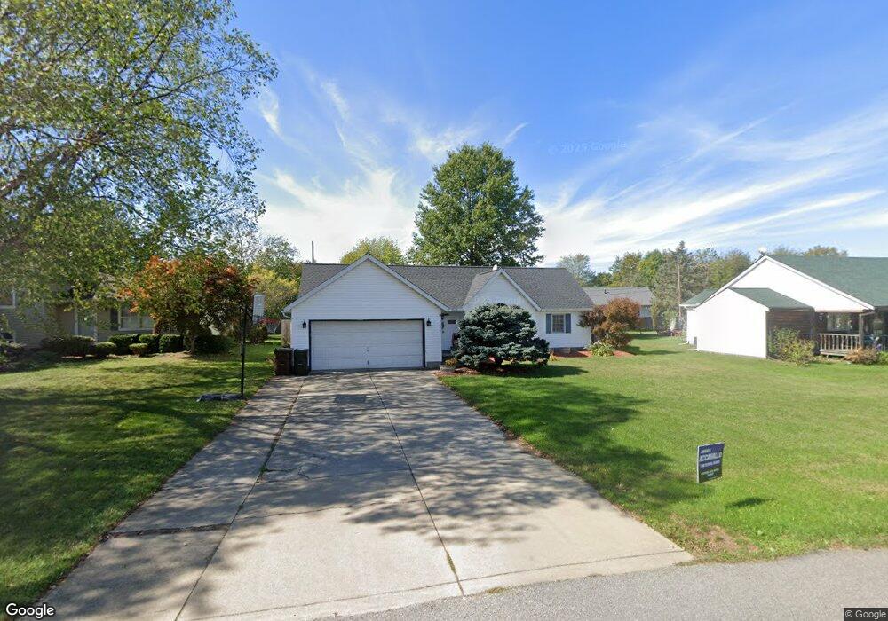 17641 Bobwhite Ct, Lagrange, OH 44050 - photo 1