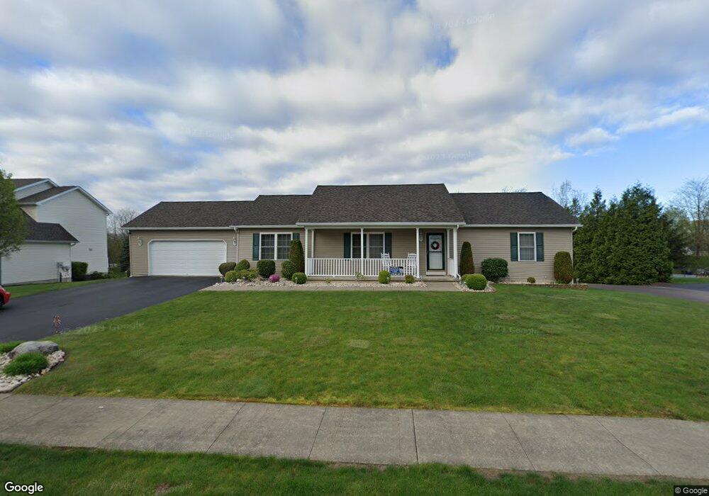 121 Huckleberry Ln, Duryea, PA 18642 - photo 1