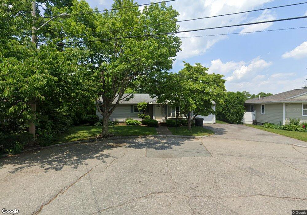 24 Wardlaw Ct, Providence, RI 02908 - photo 1