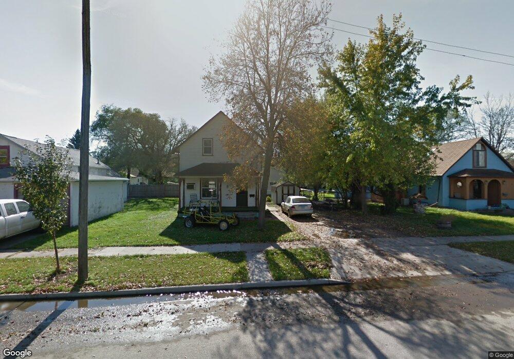 711 2nd St SW, Jamestown, ND 58401 - photo 1