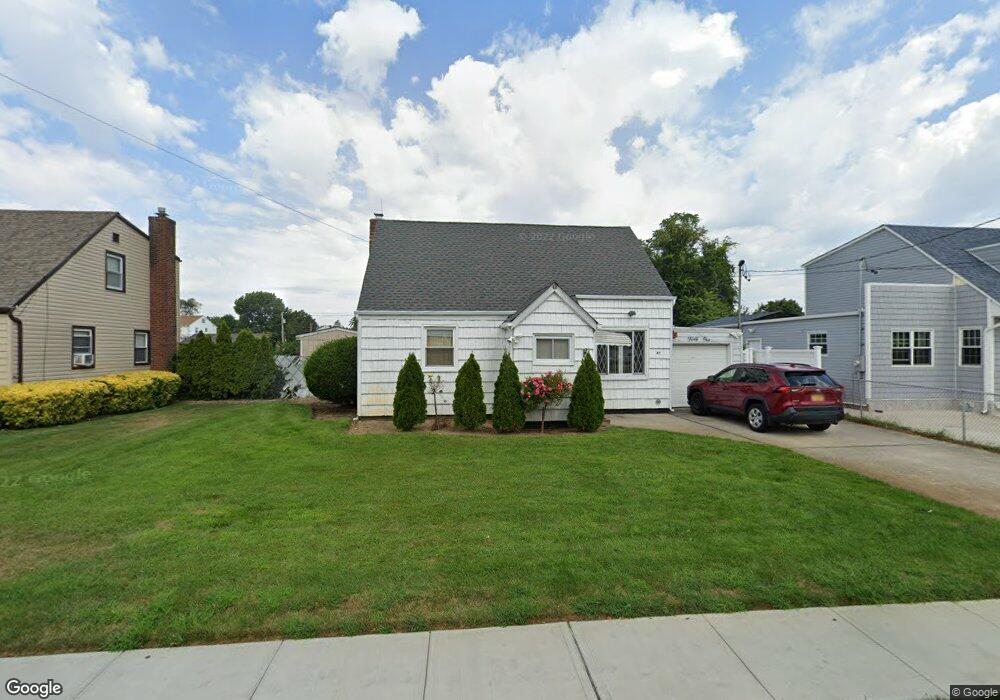 41 Jedwood Place, Valley Stream, NY 11581 - photo 1