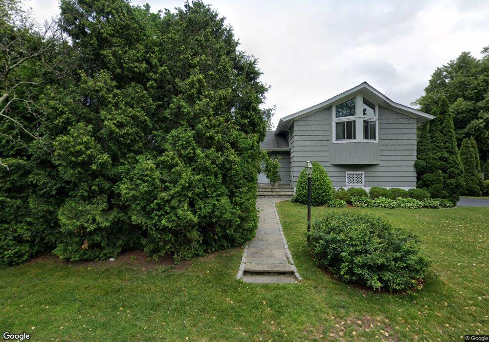 1 Ermine St, Fairfield, CT 06824 - photo 1