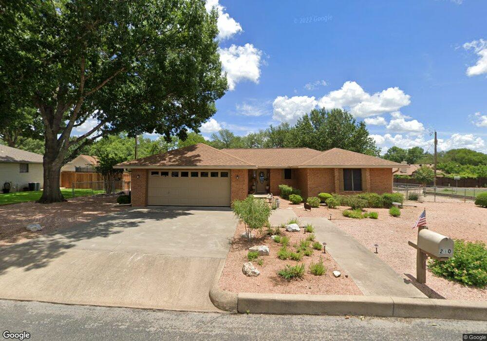 210 Edgewood Dr, Fredericksburg, TX 78624 - photo 1