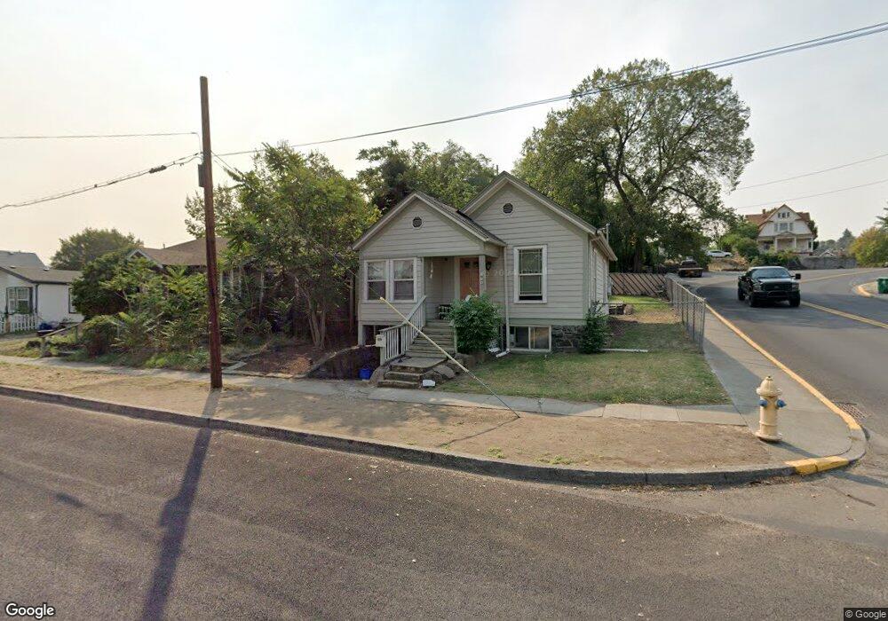 800 E 8th St, the Dalles, OR 97058 - photo 1