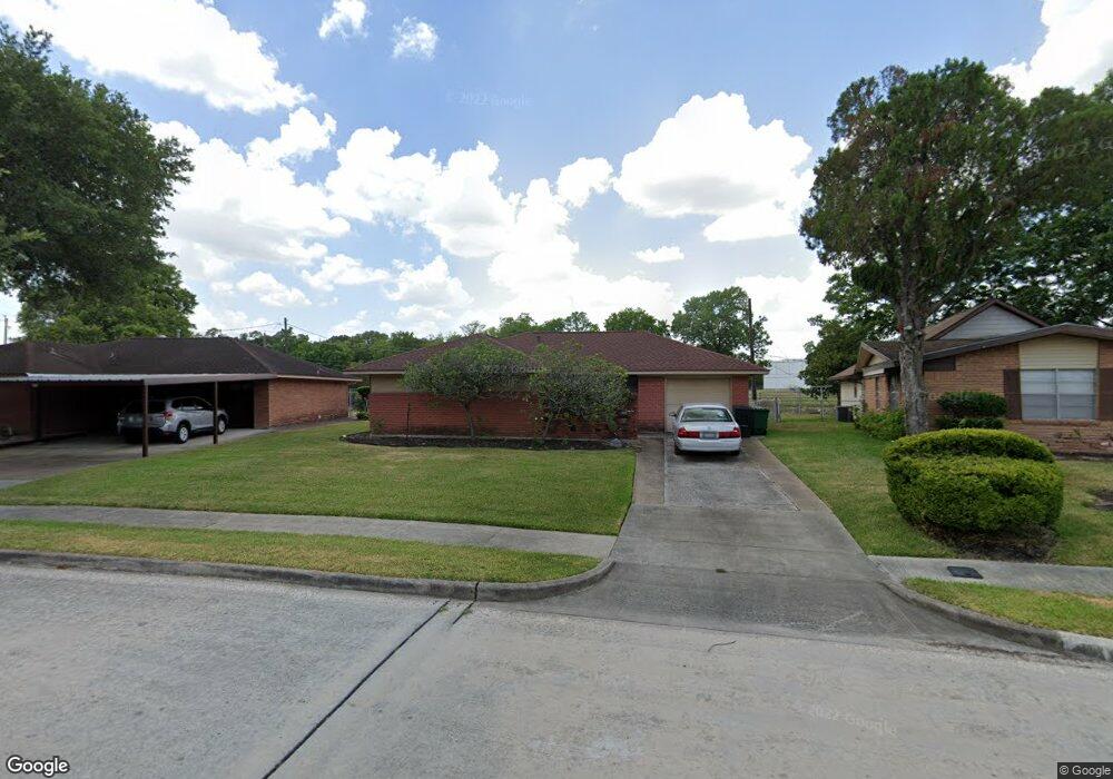 622 Nest Ln, Houston, TX 77022 - photo 1