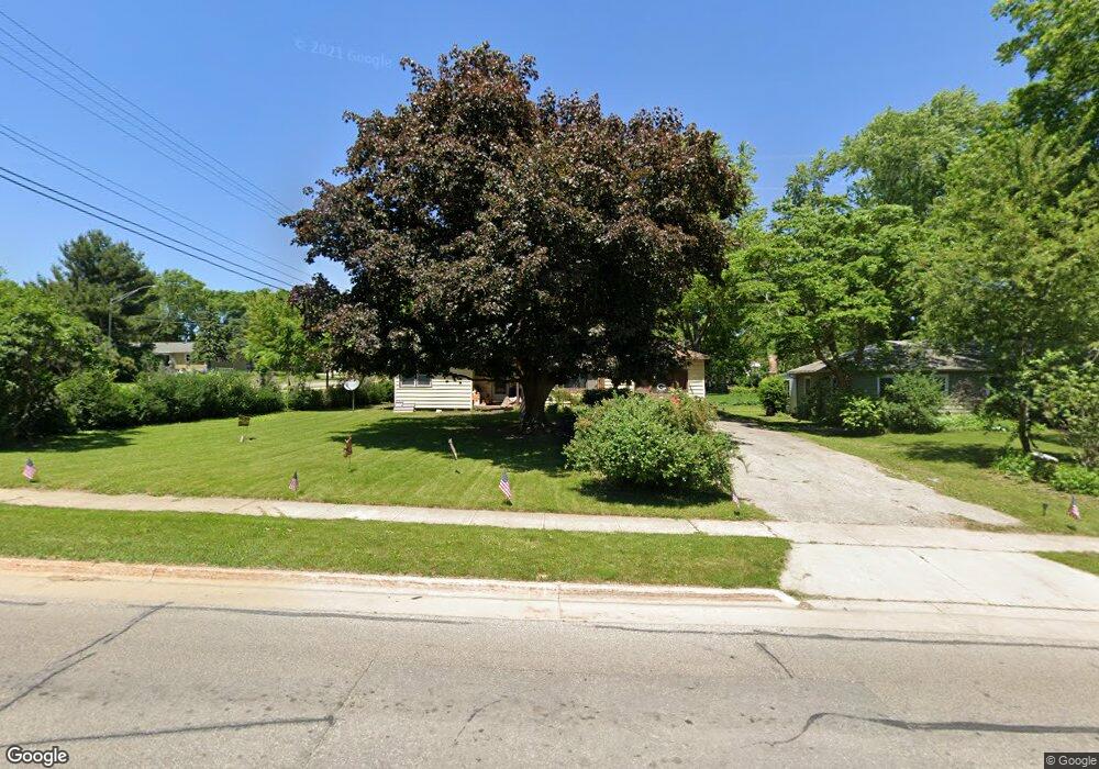 1615 W 4th St, Cedar Falls, IA 50613 - photo 1